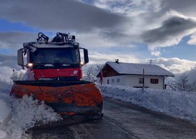 Strassenarbeiten Schnee